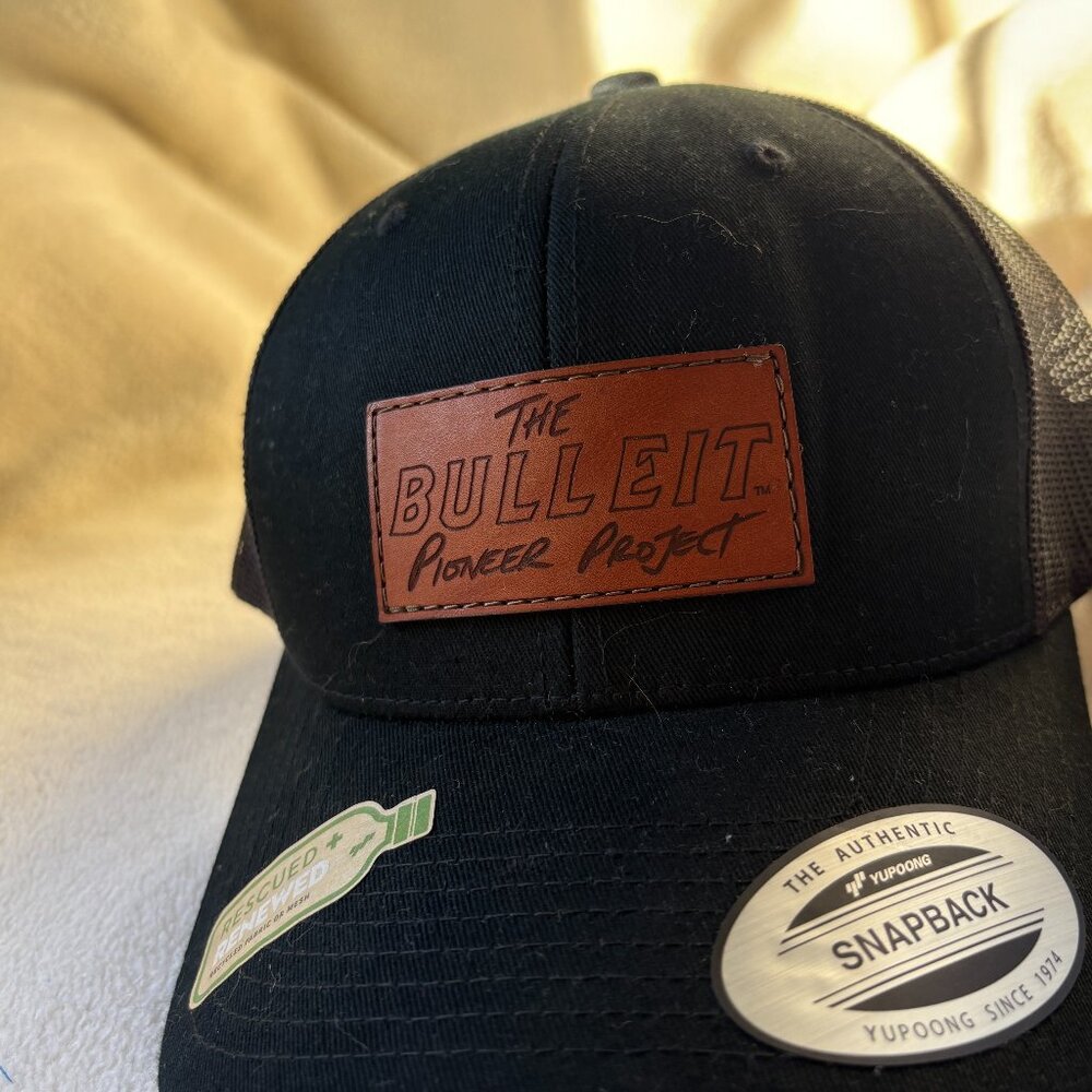 NWT Bulleit Whiskey Trucker Cap
